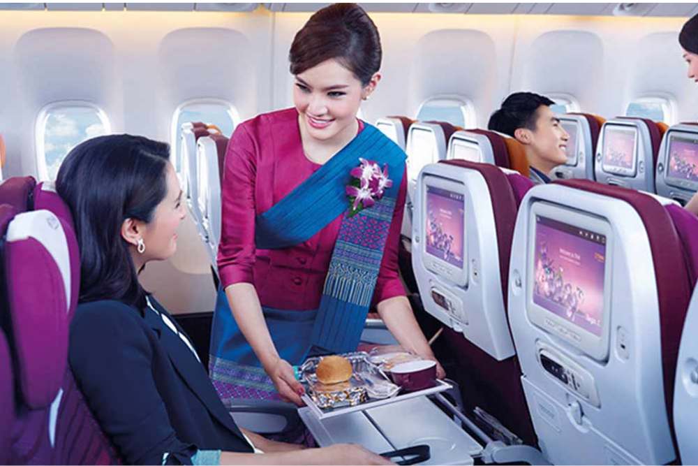 hôtesse de l'air de Thai Airways